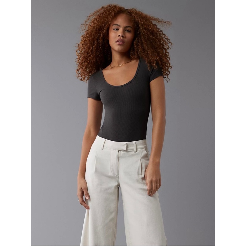 NWT American Eagle charcoal scoop-neck ribbed bodysuit (XXL)